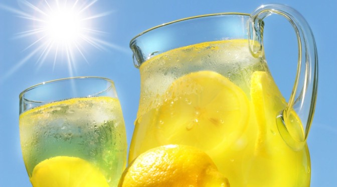 10 reasons to drink warm water and lemon